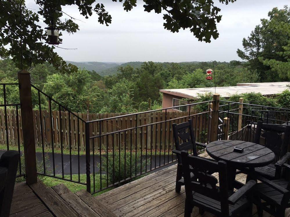 Country Mountain Inn Eureka Springs Extérieur photo